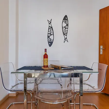 穆拉利亚玩偶之家公寓 *